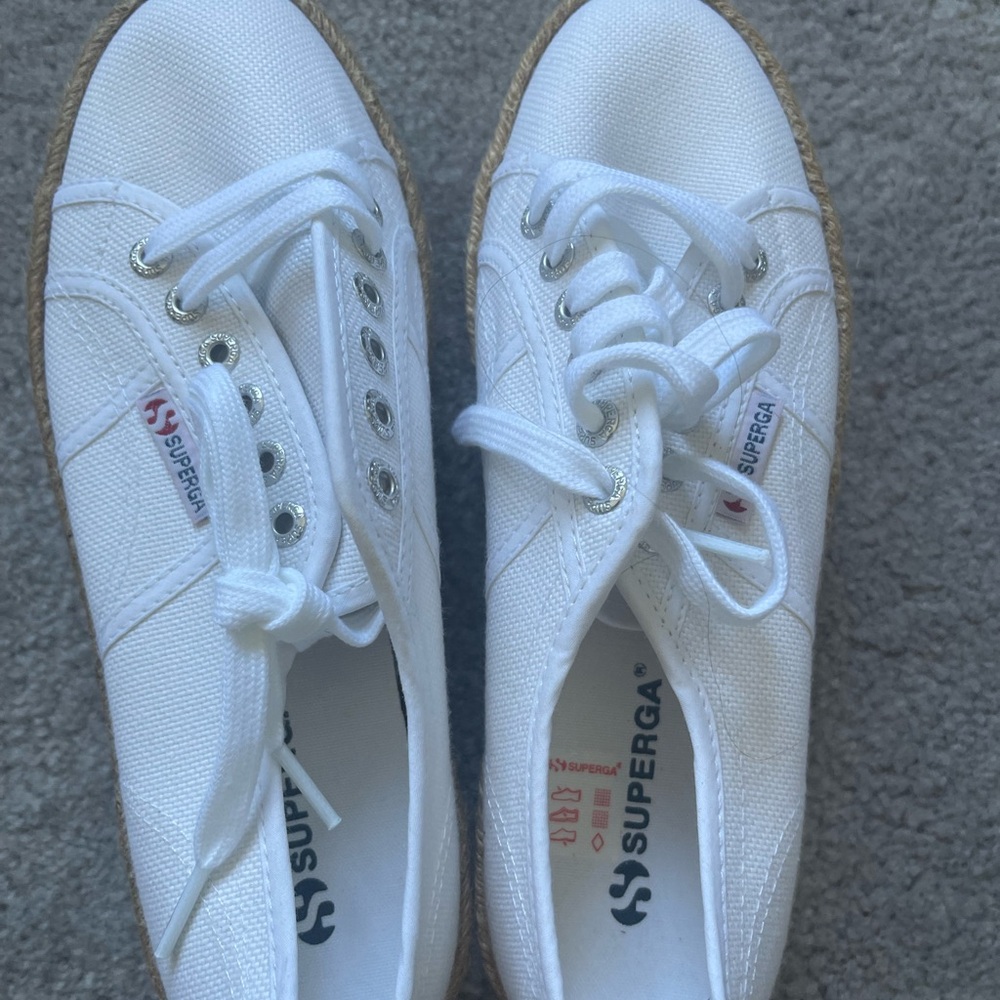 Women shoes brand new , never used